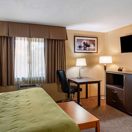 Quality Inn Madras Exterior photo